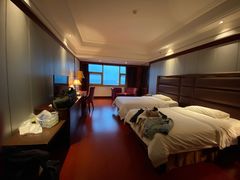 -金孔雀温泉旅游度假村