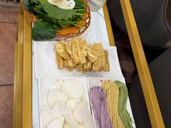 白萝卜-潮汕美牛肉丸火锅店(天宁寺店)