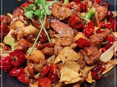 -风光老灶麻辣香锅(大成路翠微百货店)