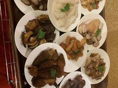-天宜隆蘑菇宴火锅(石景山旗舰店)