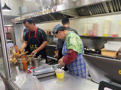 -罗家臭豆腐(百大商贸城小吃街店)