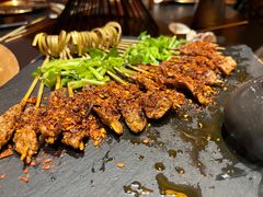 麻辣牛肉刺身-何师烧烤Pro ·江湖川菜·小龙虾·精酿(太古里旗舰店)