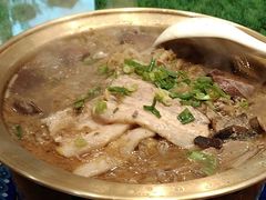 -那家老院子东北菜·饺子·小鸡炖蘑菇(艳华街店)