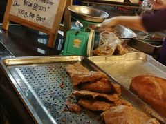 -席娜卡琳火车铁道夜市