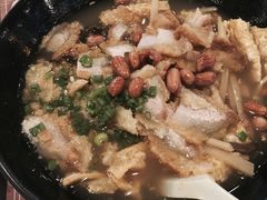 锅烧螺蛳粉-怂猫抓子·成都冒烤鸭