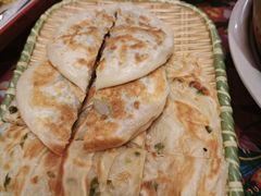 -闯关东东北农家菜(崂山石老人店)