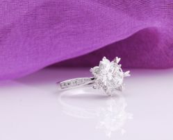 点击看大图 -威德钻石-克拉钻大本营(南京东路店)