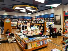 -西西弗书店&矢量咖啡(凯德晶萃广场店)