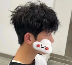 -海文先生国潮烫染男士理发馆