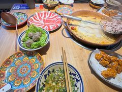 -洱火云南酸菜牛肉火锅(石景山当代商城店)