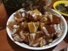 -洞庭洲·防空洞火锅·烧烤·铜锅涮肉(新百广场店)