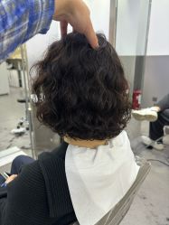 -首脑美发沙龙