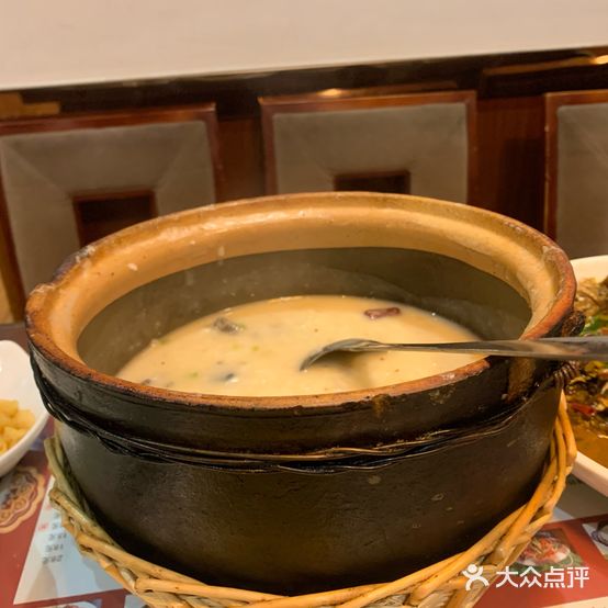 海之味潮汕砂国粥店