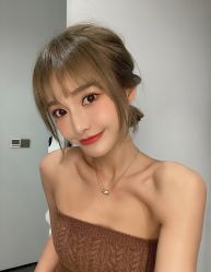 -东秀护肤造型