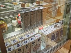 面包甜点陈列柜-XI·LaundryCafe 喜咖自助洗衣咖啡店