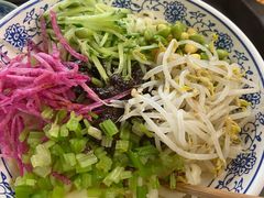 老北京炸酱面-门框胡同百年卤煮(新街口店)