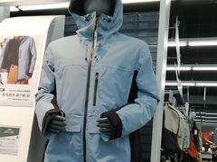-迪卡侬(越秀公园店)
