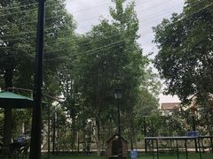 -蓝房子轰趴俱乐部(天鹅湖假日山庄别墅店)