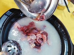 -洞密园美食城·二十二年老店(富华路店)
