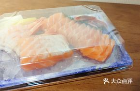 Jinxiu Qiancheng Sashimi Platter (Three-Sashimi Combo)