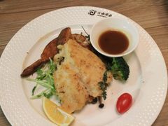 海陆大餐鸡扒拼鱼柳-江南果道西餐厅(北京路店)