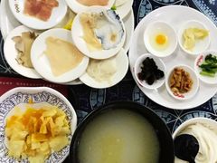 -桥香园过桥米线(国贸店)