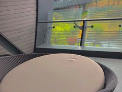 -上海滴水湖皇冠假日酒店