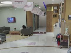-雅悦齿科(顾村公园店)