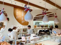 -VERIE BAKEHOUSE