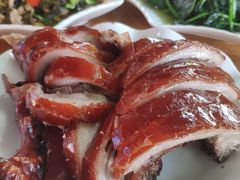 -黄记四更烤乳猪店