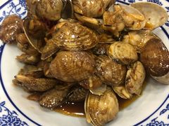 -江城燕子大排档(江汉路步行街店)