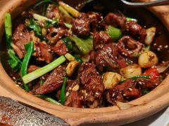 -八府香鸭·啫啫煲(华山路店)