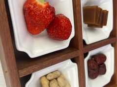 -品海楼·大连海胆锅贴馆(东港店)