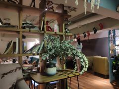 -84那年咖啡馆(李沧万达店)