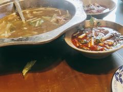 -谢老五跷脚牛肉·非遗传承店