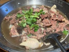-大众跷脚牛肉馆·非遗传承单位(峨眉山店)