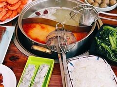 -老何家后安粉·糟粕醋海鲜火锅(三亚湾椰梦长廊店)