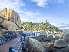 -那琴半岛地质海洋公园