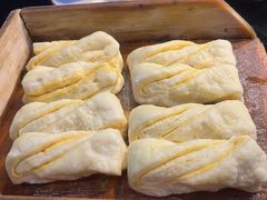 -鱼窝棚柴火铁锅炖(富山屯店)