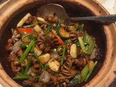 -八府香鸭·啫啫煲(华山路店)