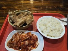 -万和春排骨砂锅米饭(湖北路店)