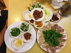 金牌牛肉米线-桥香园云南过桥米线(金马碧鸡店)