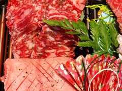 -铭牛烧肉·和牛海鲜自助(高新月牙湖店)