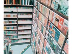-钟书阁(群光广场店)