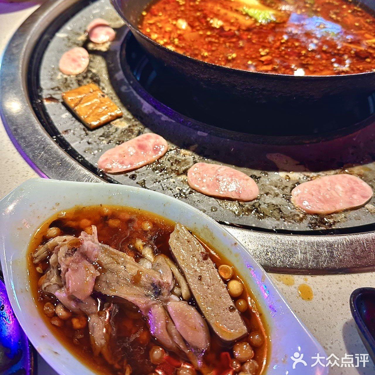 呱呱🐸吃到扶墙出