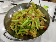 -鲁班小馆(政四街店)