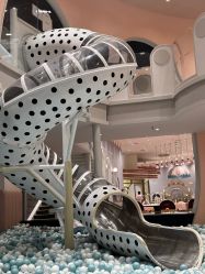 -奈尔宝家庭中心·亲子餐厅(鄞州万达店)