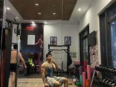 -思迈威健身(积玉桥万达店)