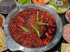 -洞亭火锅(防空洞总店)