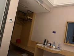 -凯里亚德酒店(深圳北站大浪商业中心店)